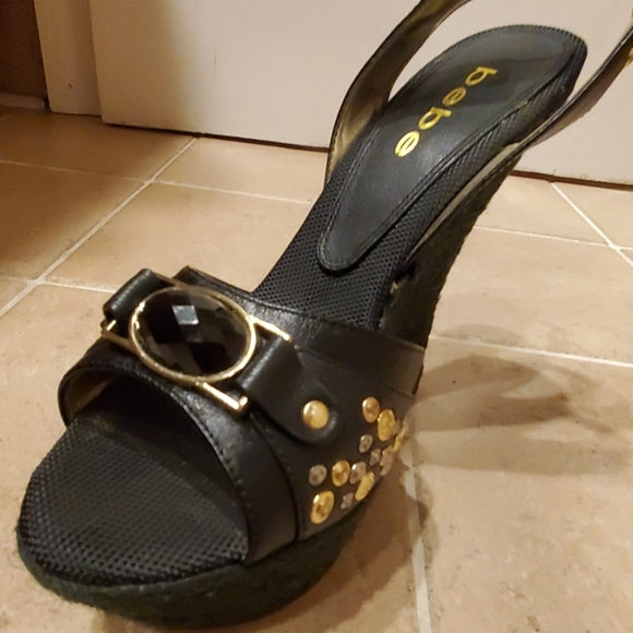 BEBE Studded slingback sandals! - Picture 2 of 8